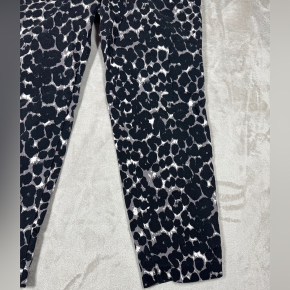 Old Navy Mid Rise Harper Cropped Leopard Animal Print Cotton Blend Pants 4 Reg - Picture 5 of 16